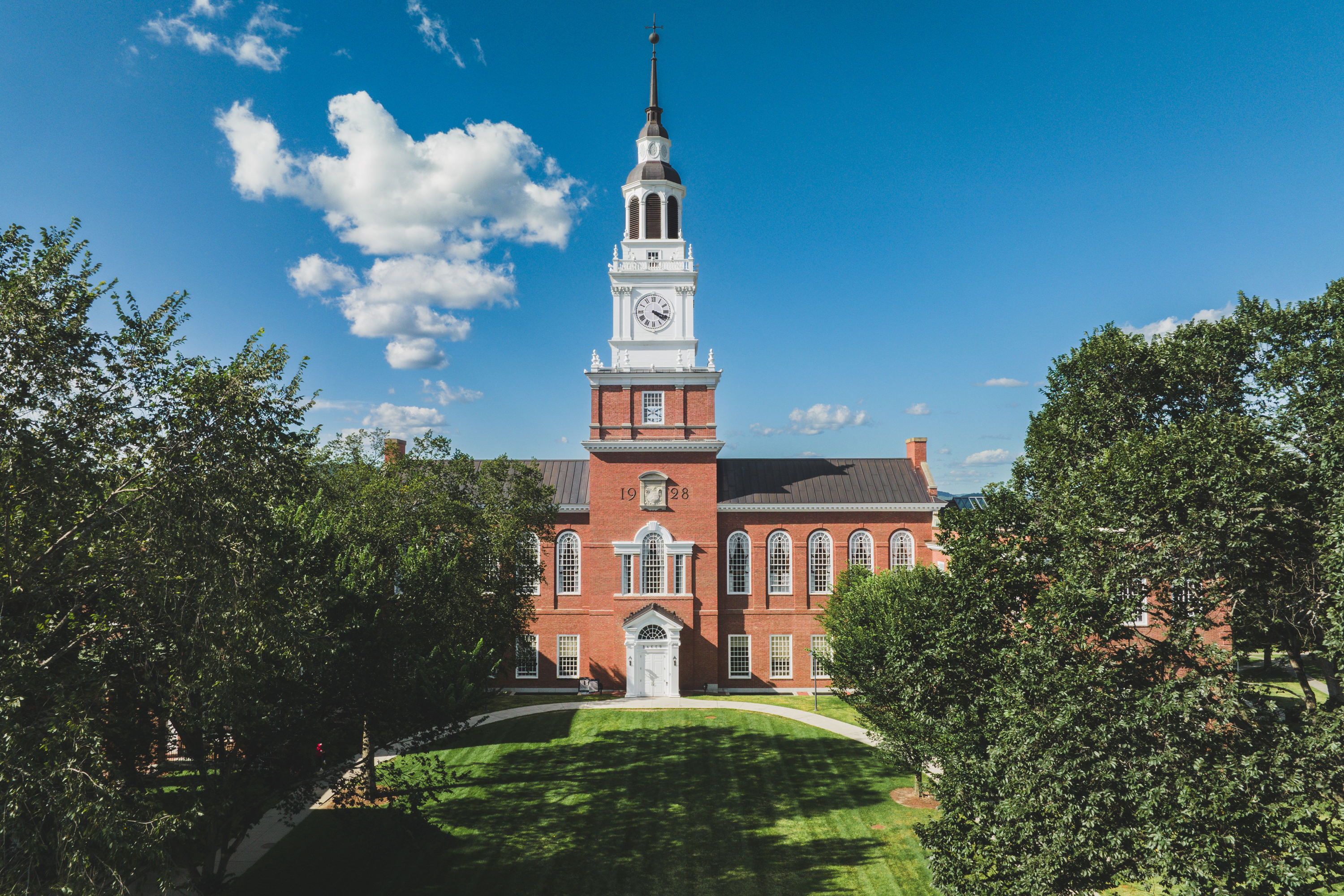 Baker-Berry Library in summer